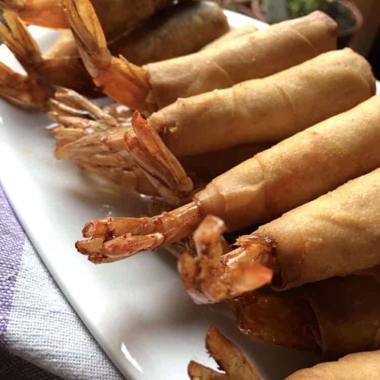 Rollos de mariscos fritos (6 PIEZAS)
